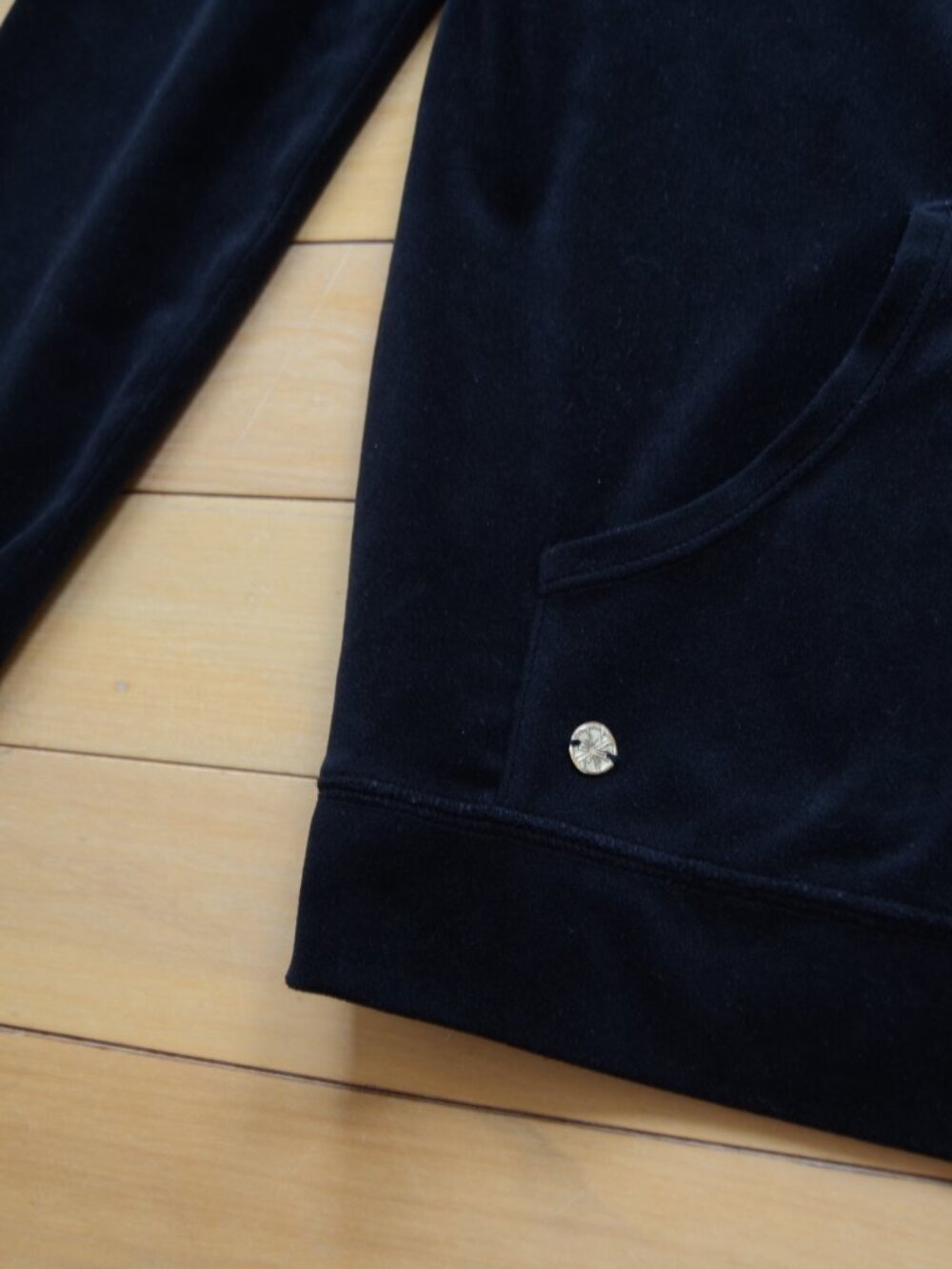 Lilly Pulitzer Evanna Velour Zip-Up Jacket Size M Black - Picture 5 of 9